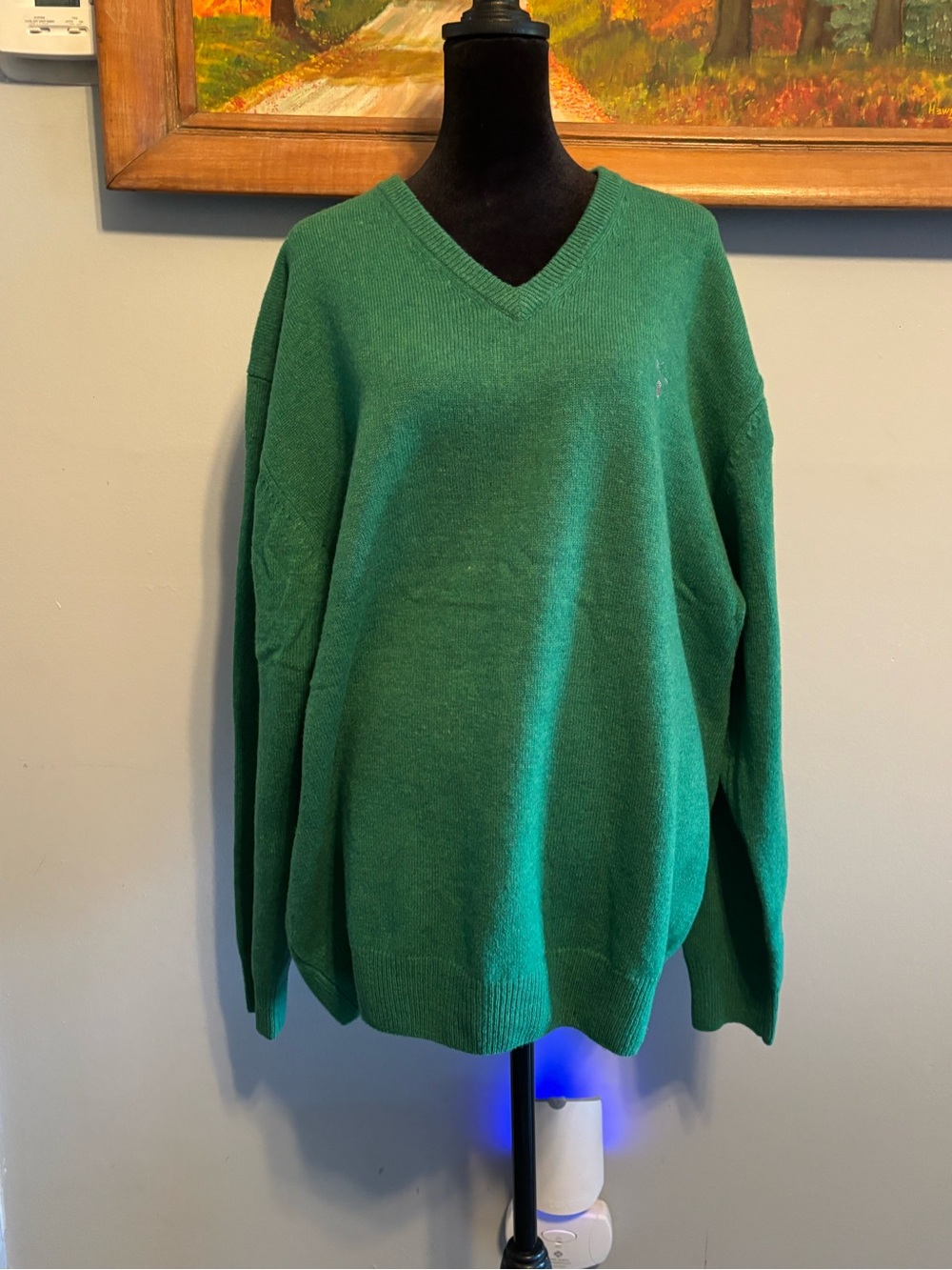 Gant Vintage Men's V-Neck 100% Lambswool Sweater in Emerald Green